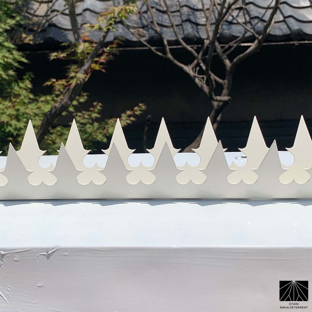 Front-view of GIZAGIZA white dual heart on parapet – perfect balance of elegance and anti-intrusion function